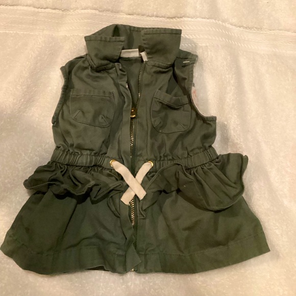 ASPEN KIDS KHAKI GREEN SLEEVELESS ZIP ELASTIC TIE VEST SZ. 24M - Picture 4 of 13
